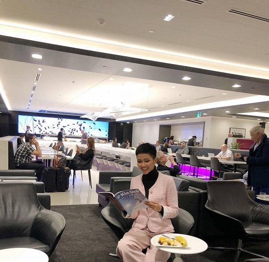 Diễn viên Lan Phương đăng ký kết hôn với bạn trai Tây cao 2m-11