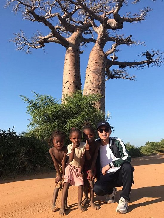 Diễn viên Lan Phương đăng ký kết hôn với bạn trai Tây cao 2m-12