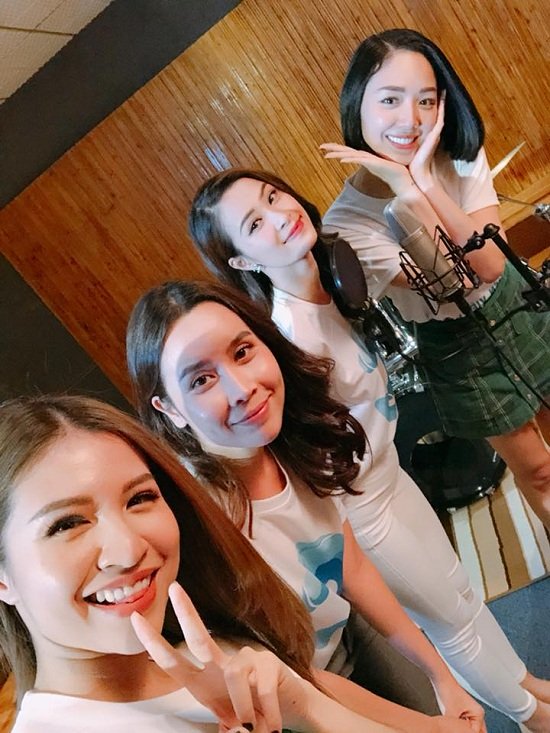 Diễn viên Lan Phương đăng ký kết hôn với bạn trai Tây cao 2m-13