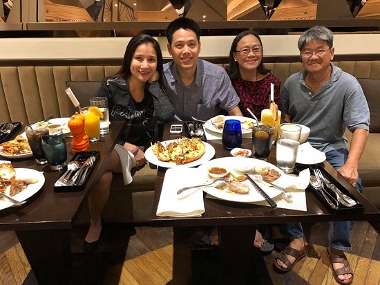 Diễn viên Lan Phương đăng ký kết hôn với bạn trai Tây cao 2m-2