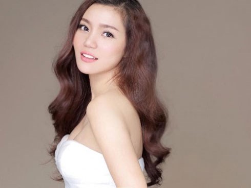 Ngọc Anh: 'Khoa sống hơi hoang dại chứ không tà tâm... mong mọi người nhẹ bớt vì còn hai đứa con nhỏ'