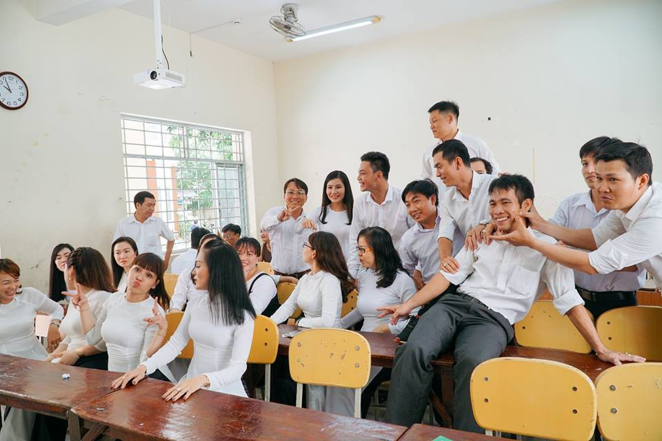 Bộ ảnh kỷ yếu đặc biệt: 20 năm sau ngày ra trường, cả lớp vẫn họp mặt với gần đủ sĩ số!-8