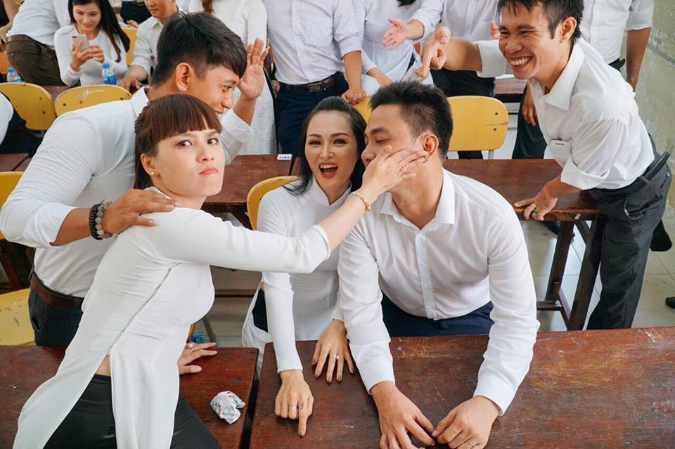 Bộ ảnh kỷ yếu đặc biệt: 20 năm sau ngày ra trường, cả lớp vẫn họp mặt với gần đủ sĩ số!-6