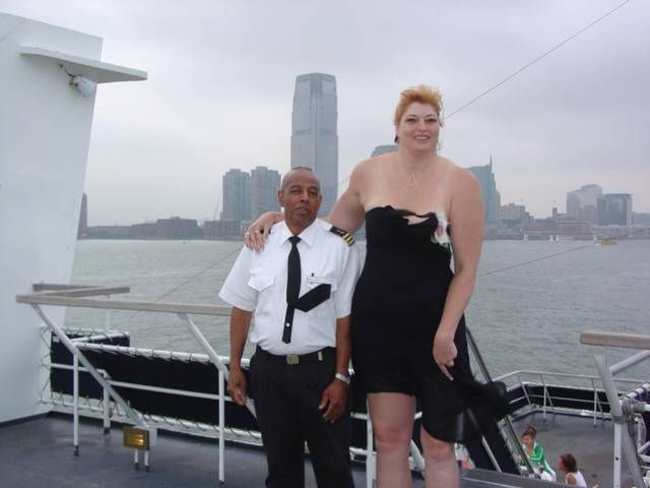 Cư dân mạng ngỡ ngàng với các cặp đôi đũa lệch-5