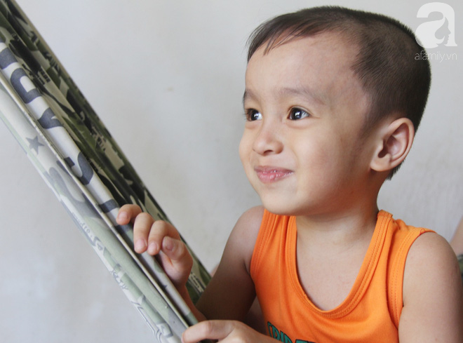 Bị điện giật cháy người không có tiền chạy chữa, bố xót xa nhìn con trai 4 tuổi không nhận ra mình-8