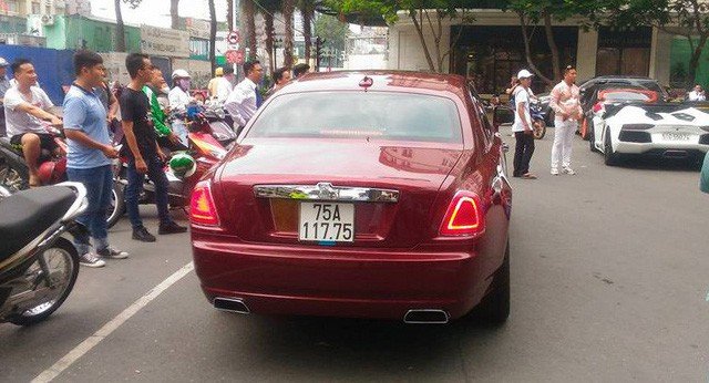 Đại gia Huế chơi Rolls-Royce Ghost biển ngũ quý 1 hơn 11 tỷ đồng-3