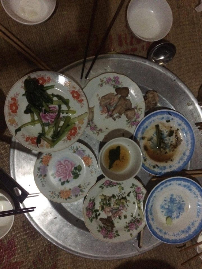 Nếu được để phần một mâm cơm thịt nát cơm tan như thế này, các mẹ sẽ xử lý ra sao?-3