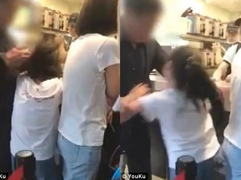 Nhắc ông nội thực hiện phép lịch sự tối thiểu, bé gái bị chính ông đánh đập không thương tiếc