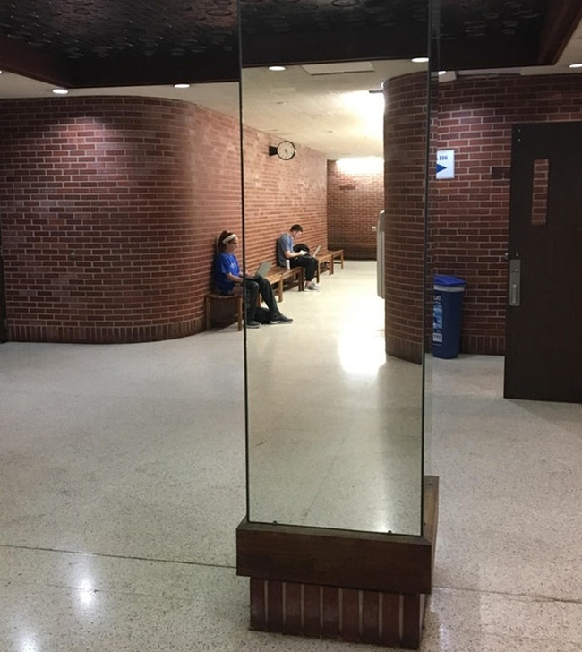 Nắng nóng chóng mặt, anh em cẩn thận nhìn nhầm-8