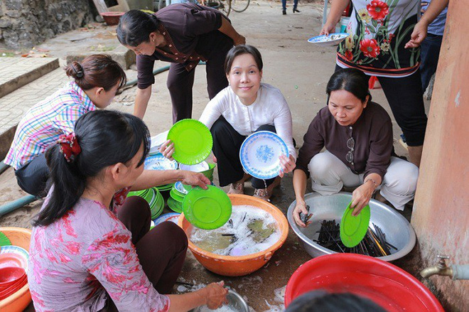Quyền Linh, Hoài Linh, Mỹ Tâm sở hữu tài sản siêu khủng vẫn sống cực giản dị-13