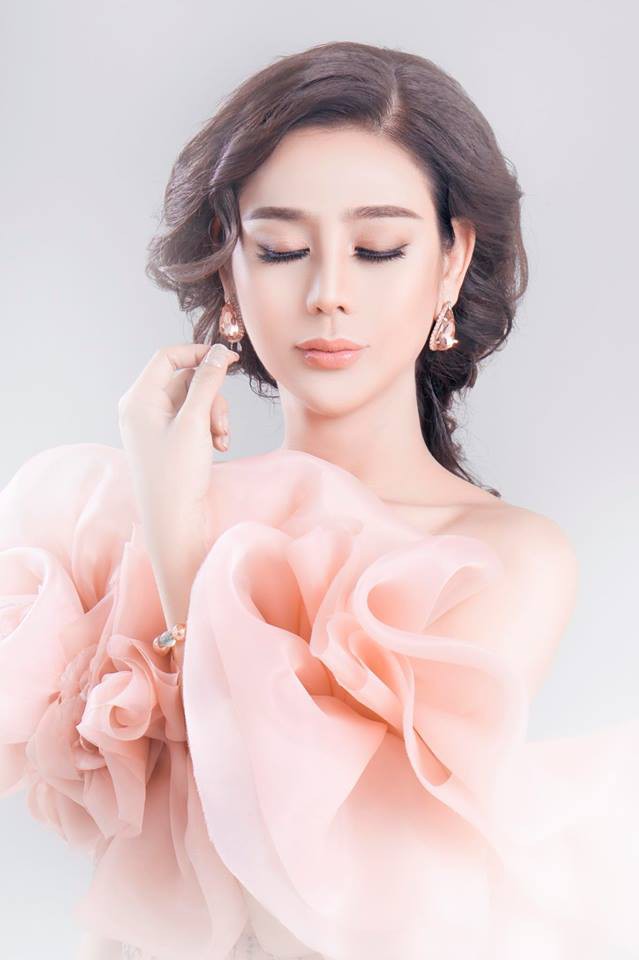 Nhan sắc của người đẹp chuyển giới Lâm Khánh Chi ở tuổi 41-1