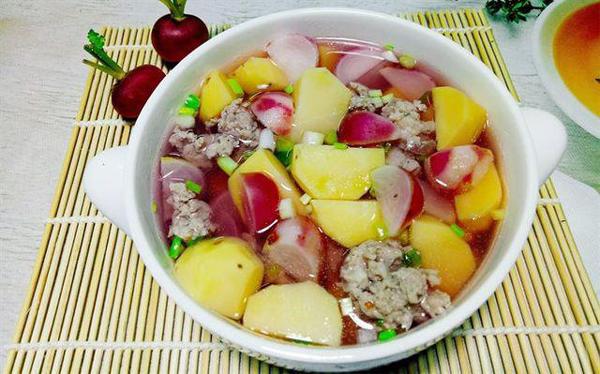 Ăn thức ăn để qua đêm, chàng trai bị suy thận cấp tính: 8 thực phẩm cấm kỵ ăn lại-8