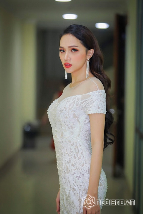 Hoa hậu Chuyển giới Quốc tế Hương Giang diện đầm trắng gợi cảm tái xuất thủ đô-4