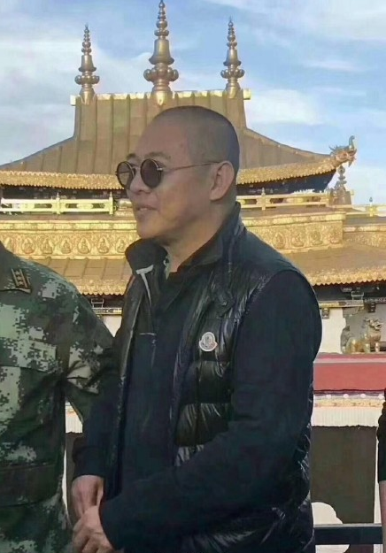 Không thể tin nổi hình ảnh già như ông lão 80 tuổi này lại chính là Lý Liên Kiệt-3