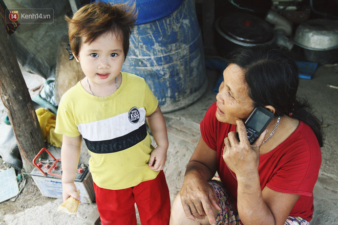 Người mẹ nghèo sinh 14 đứa con: Cố gắng tích góp để lỡ nằm xuống còn có cỗ quan tài-8