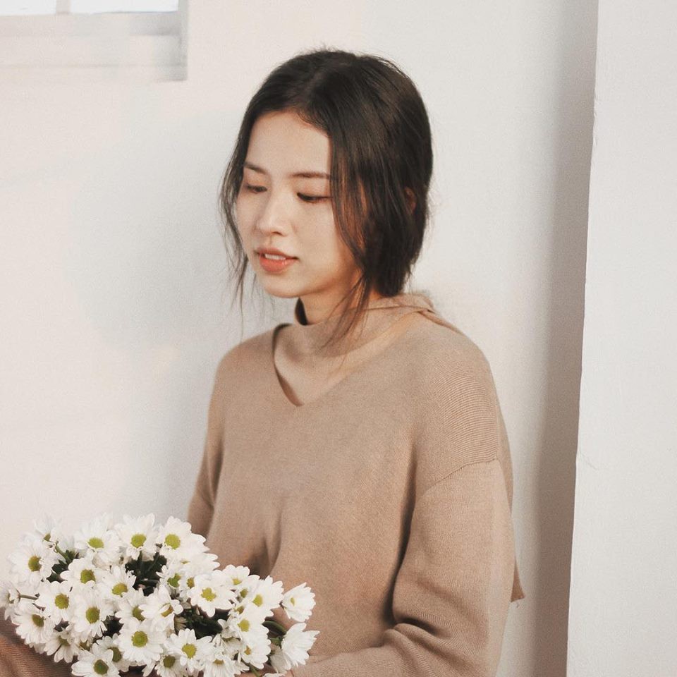 Giáo viên mà cứ xinh gái, đẹp trai như những thầy cô này thì học sinh sẽ chăm đi học lắm đây!-2