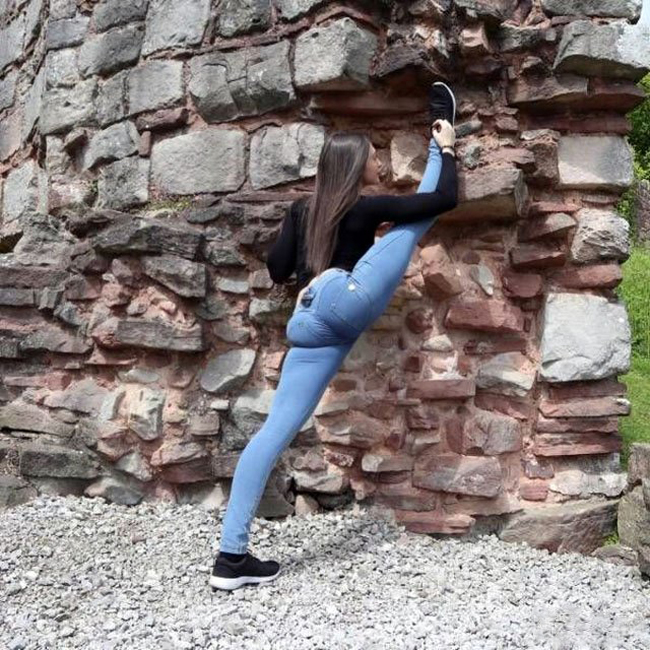 Những hình ảnh lầy lội trong ngày nắng nóng của chị em-5