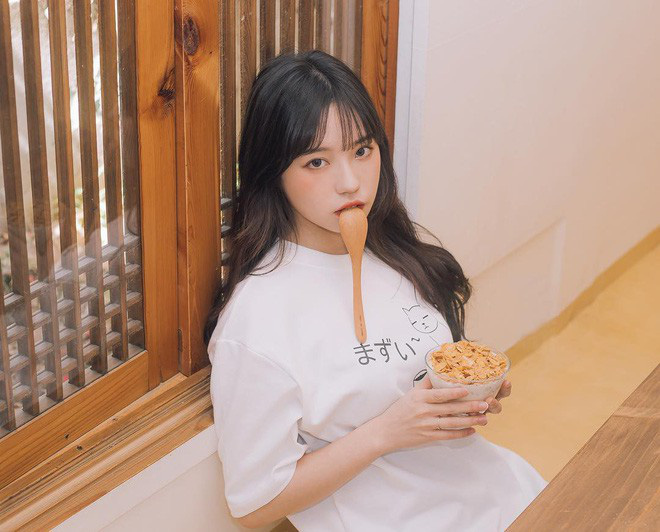 3 kiểu tóc mái xinh xắn, mát mẻ cho các nàng không muốn lộ trán sân bay hè này-11