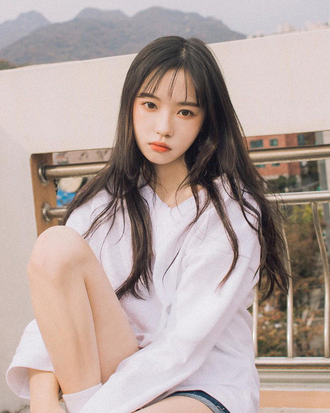 3 kiểu tóc mái xinh xắn, mát mẻ cho các nàng không muốn lộ trán sân bay hè này-1