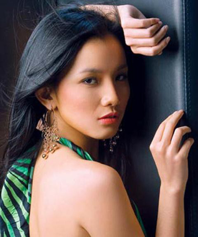 Nhan sắc và cuộc sống kín tiếng của Hoa hậu Hoàn vũ Việt Nam đầu tiên sau 10 năm đăng quang-2