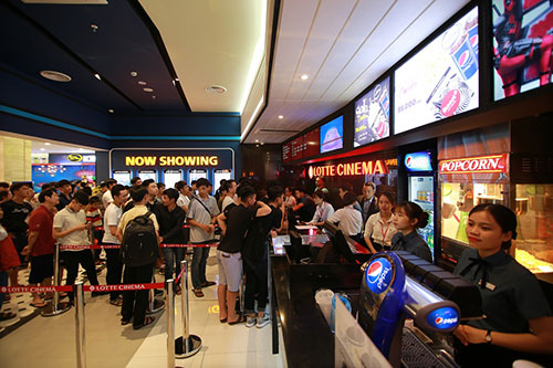 Tưng bừng khuyến mại mừng khai trương Vincom ở Huế, Quảng Bình-7