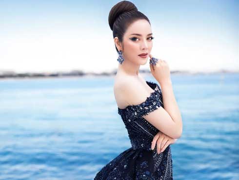 Diện váy đính hàng ngàn viên pha lê, Lý Nhã Kỳ chính là