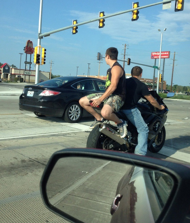 Anh em đừng hỏi tại sao phụ nữ lại sống lâu hơn nhé!-2