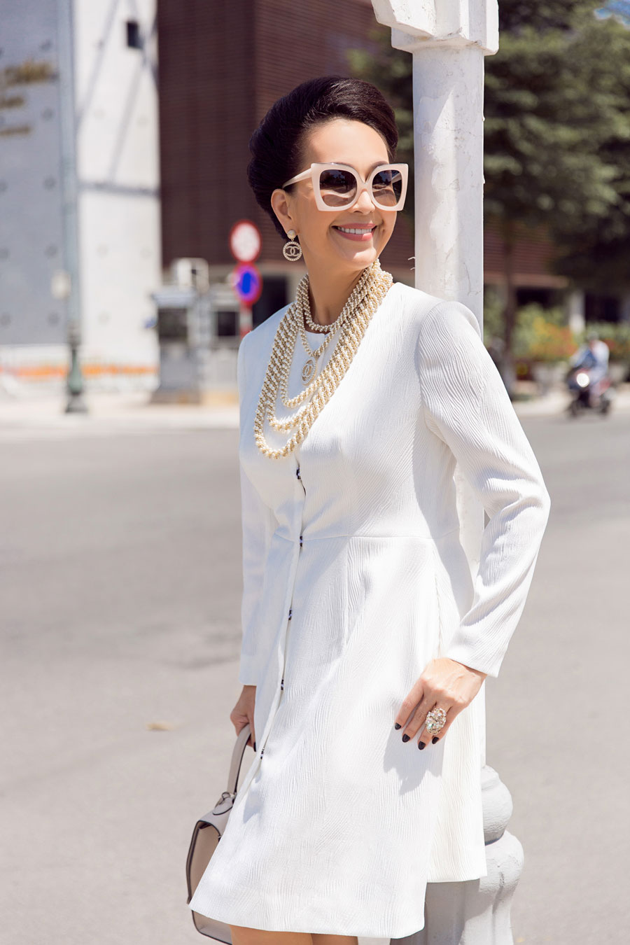 Nữ hoàng ảnh lịch một thời khoe vẻ đẹp quý phái ở tuổi U60-2