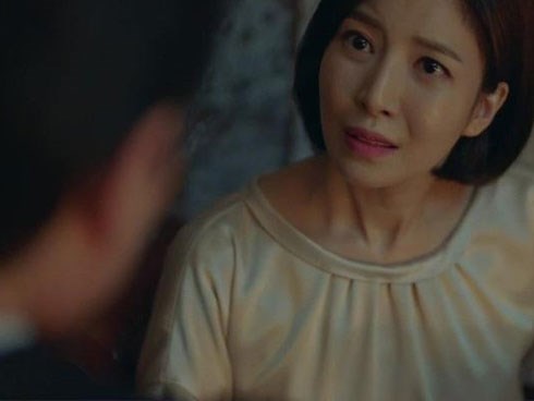 Chiếc bao cao su đã dùng trong ô tô chồng và hành xử đáng khâm phục của người vợ