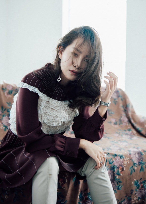 32 tuổi, MC VTV Quỳnh Chi vẫn trẻ đẹp như nữ chính ngôn tình-11