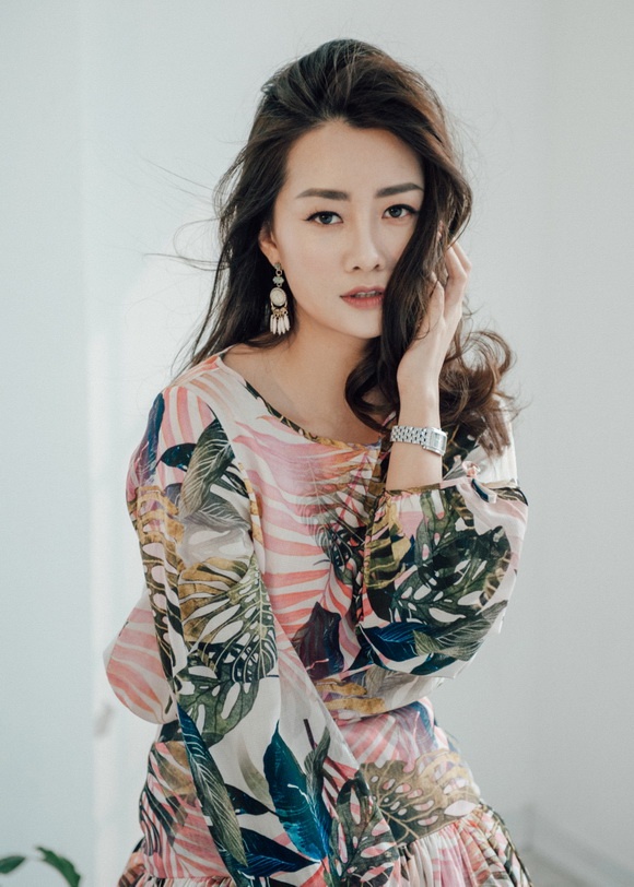 32 tuổi, MC VTV Quỳnh Chi vẫn trẻ đẹp như nữ chính ngôn tình-3