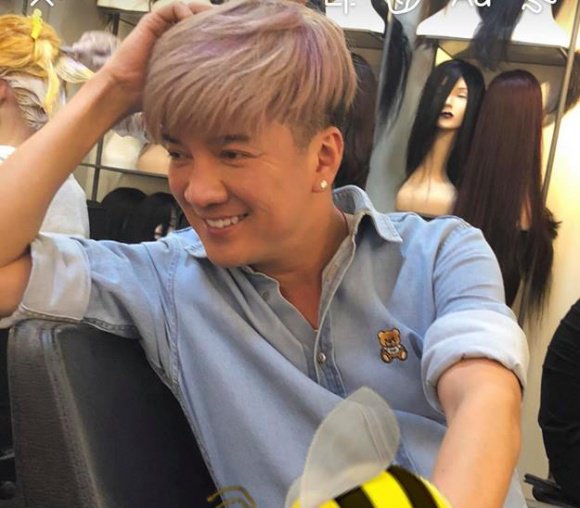 Đàm Vĩnh Hưng đi cắt tóc, lột xác khi lần đầu tiên thử kiểu tóc mới, ai cũng khen trẻ 20 tuổi như sao Hàn-3