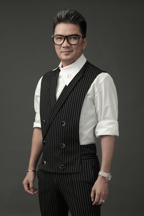 Đàm Vĩnh Hưng đi cắt tóc, lột xác khi lần đầu tiên thử kiểu tóc mới, ai cũng khen trẻ 20 tuổi như sao Hàn-9