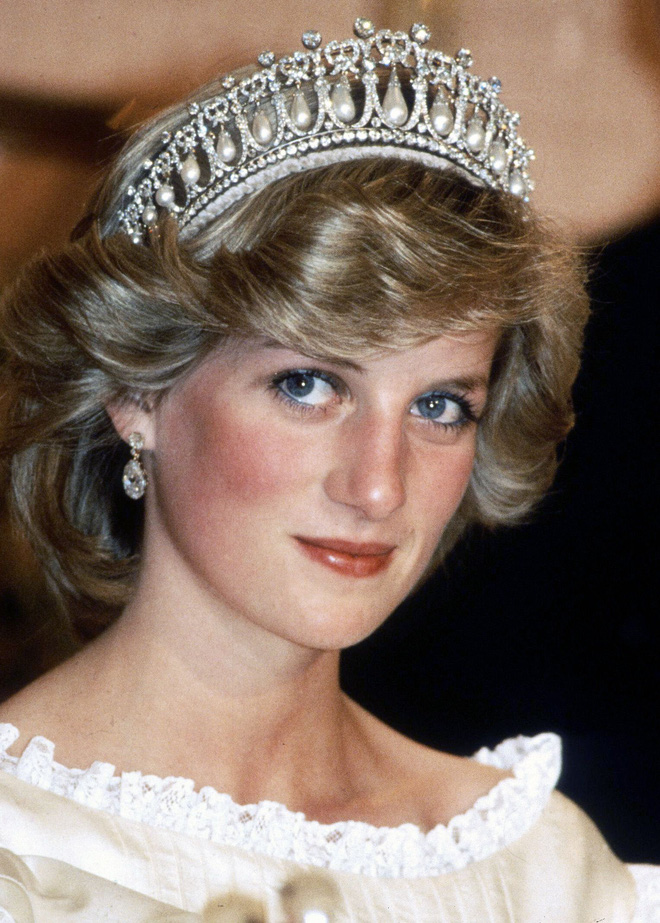 Nhan sắc và khí chất hoàn hảo của cố Công nương Diana trong những khoảnh khắc xưa-2