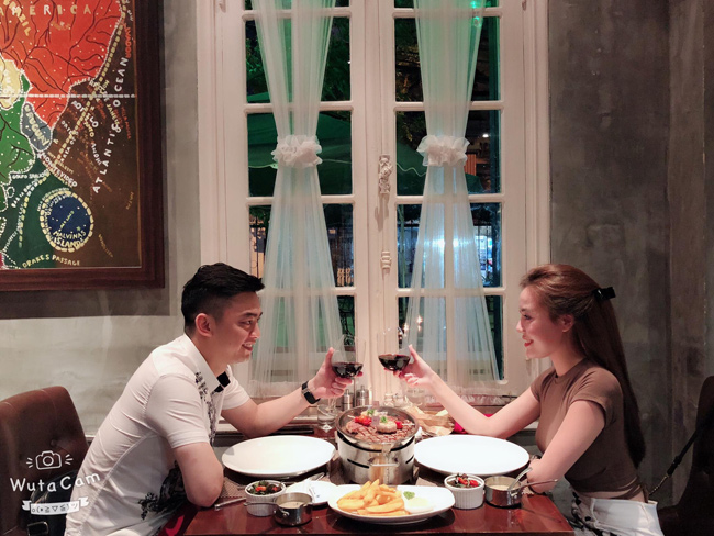 Nữ giảng viên gợi cảm sắp cưới sao Đội đặc nhiệm nhà C21-3