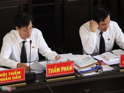 Tòa bất ngờ công bố chứng cứ mới khi xét xử Hoàng Công Lương