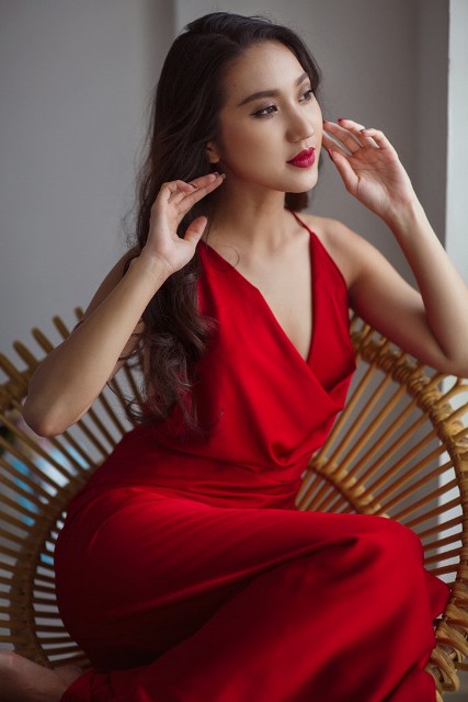 Giật mình nhìn lại dàn sao Mùa hè sôi động: Người lột xác nóng bỏng, một bước thành sao hạng A-11