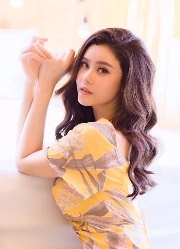 Bất ngờ trở lại Trương Quỳnh Anh mạnh mẽ tuyên ngôn: Yếu đuối cho ai xem-1