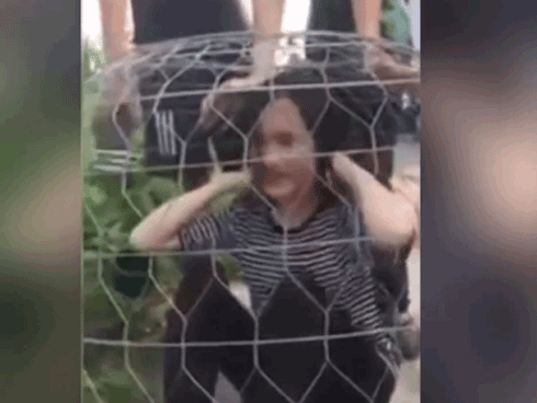 Cô gái bị bạn trai 