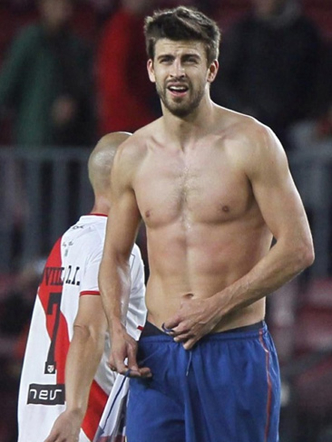 CR7, Neymar và 16 quý anh cơ bắp đích thực của làng túc cầu-9