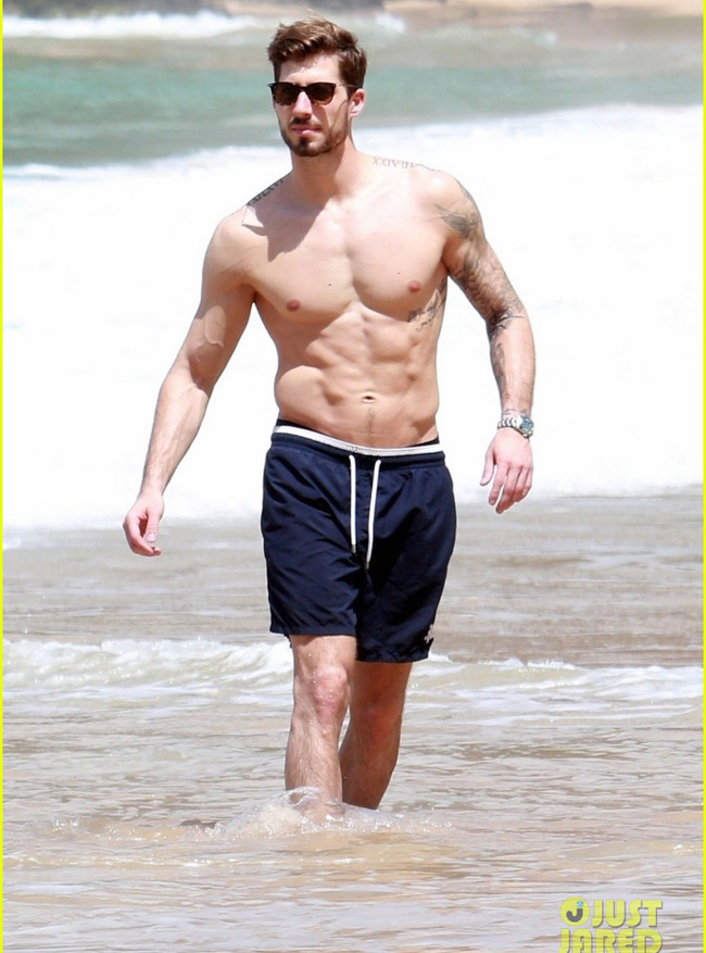 CR7, Neymar và 16 quý anh cơ bắp đích thực của làng túc cầu-15