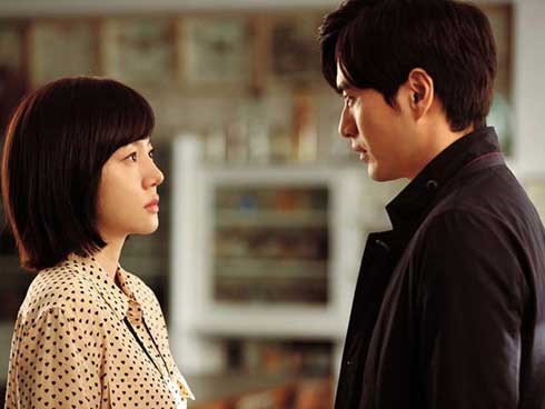 Âm mưu đáng sợ của chồng cũ khi nằng nặc đòi quay lại với tôi