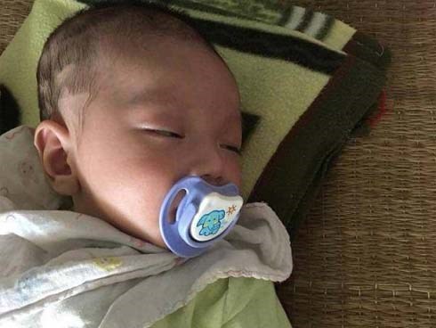 Thông tin bất ngờ về bé gái 2 tháng tuổi bị mẹ bỏ rơi trên xe khách cùng 160.000 đồng