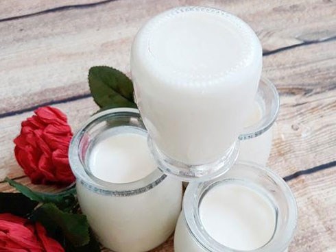Cách làm sữa chua bằng nồi cơm điện dễ như trở bàn tay
