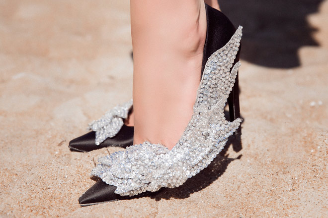 Sau bikini bé xíu, Kỳ Duyên tung ảnh sexy với váy trễ nải, hở lưng-6