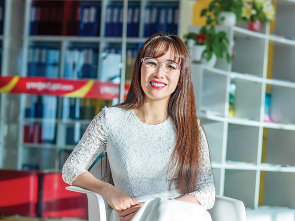 Sáp nhập 2 ngân hàng, mua 200 máy bay: 3 năm khó tin của tỷ phú Phương Thảo-1
