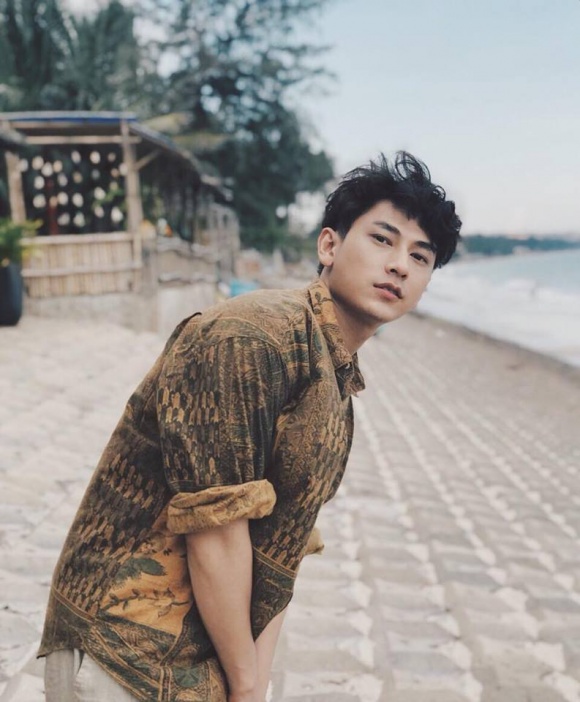 Tung loạt ảnh chụp ngẫu hứng nhưng Isaac vẫn đẹp trai đến mê hồn-5