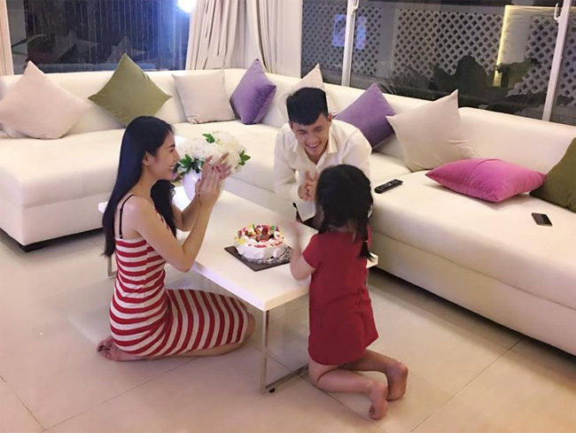 Đời chìm nổi và cú lột xác ngoạn mục của Nàng Tiên khiến Công Vinh yêu say đắm-21