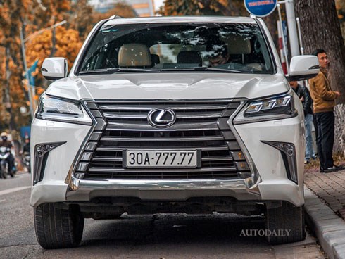 Lexus LX570 biển ngũ quý: Đẳng cấp đại gia, chơi xe hoành tráng