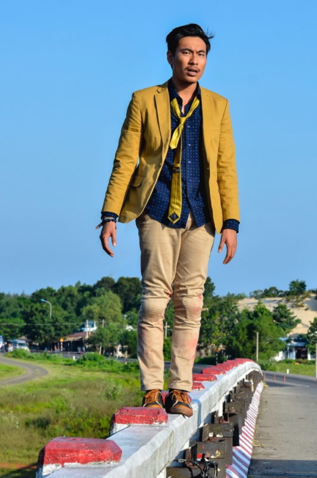 Dàn diễn viên Bụi đời chợ Lớn: Kẻ chuyển sang cắt tóc, người một bước thành sao-19